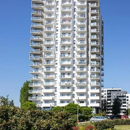 Modern 15th Floor Albatross Tower Appartamento